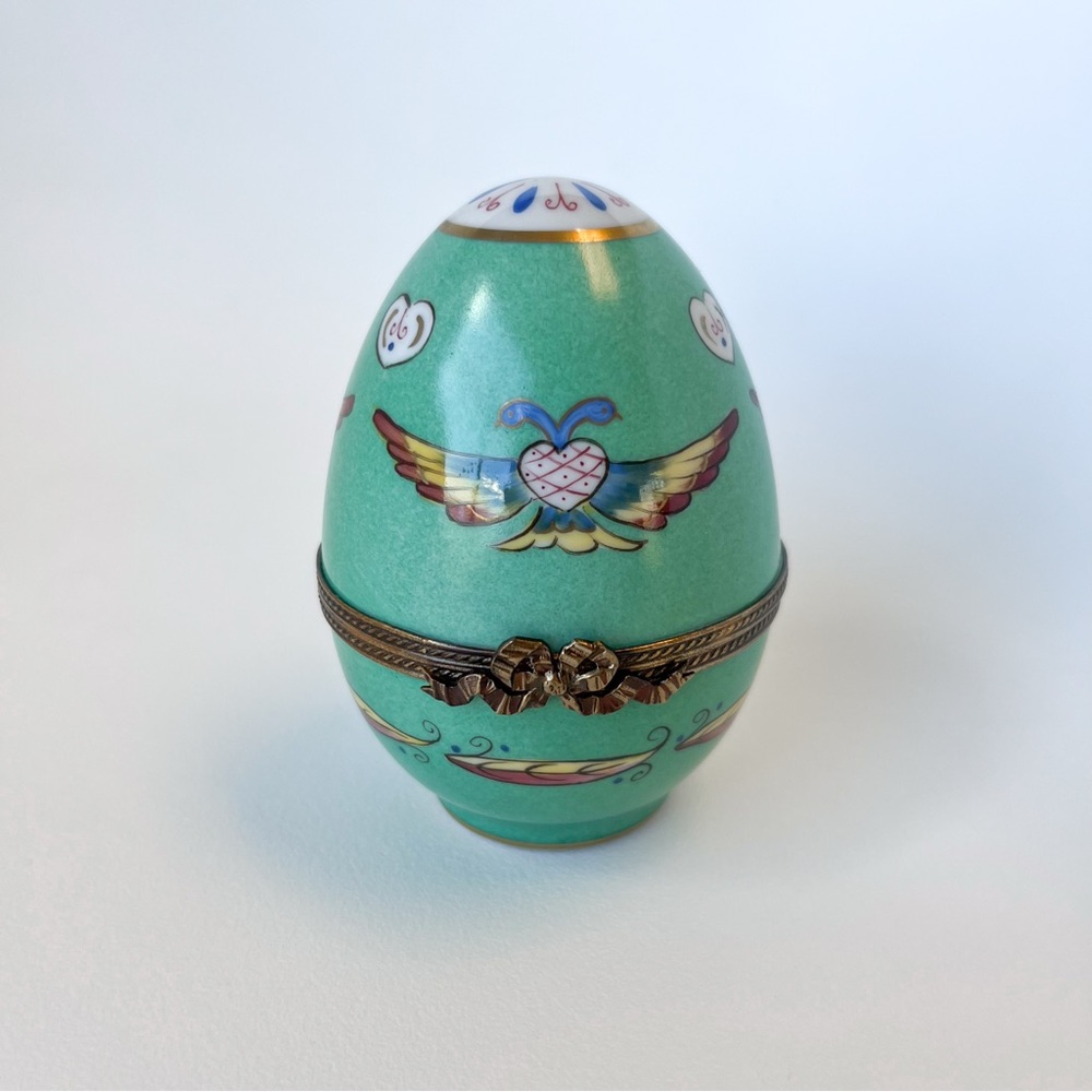 Limoges France Hand Painted Winged Heart Porcelain Hinged Trinket Box